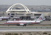 N808NN @ KLAX - Boeing 737-800 - by Mark Pasqualino