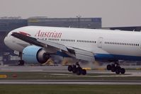 OE-LPC @ LOWW - AUSTRIAN AIRLINES - by Delta Kilo
