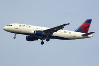 N329NW @ KDTW - Landing 22R at DTW - by ngreed