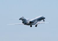 N765XJ @ DTN - Off of runway 14 at Downtown Shreveport. - by paulp
