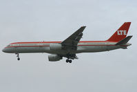 EC-HGV @ LOWW - LTE 757-200