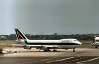I-DEMU @ JFK - Boeing 747-243B of Alitalia taxying at Kennedy in the Summer of 1977. - by Peter Nicholson