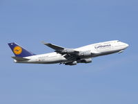 D-ABVD @ EDDF - Lufthansa Bochum; Boeing 747-300