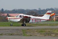 G-BOTF @ EGMC - 1975 Piper PIPER PA-28-151 of the Southend Flying Club