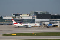 OE-LAY @ VIE - Austrian Airlines Boeing 767-300 - by Dietmar Schreiber - VAP