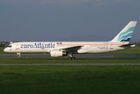 CS-TFK @ VIE - Euroatlantic Airways Boeing 757-200 - by Thomas Ramgraber-VAP