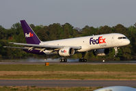 N917FD @ ORF - FedEx N917FD (FLT FDX307) arriving to RWY 23 from Memphis Int'l (KMEM).