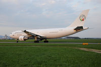 A6-MXB @ LOWL - Maximus Air Cargo - by Martin Nimmervoll