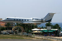 N74GG @ SXM - visitor - by Wolfgang Zilske