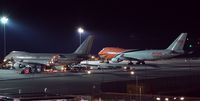 HL7420 @ LOWW - Asiana Airlines - by Delta Kilo