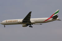 A6-EMT @ VIE - Emirates Boeing 777-31H