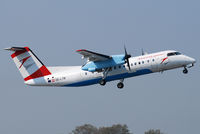 OE-LTM @ VIE - Austrian arrows DHC8-314 - by Chris J