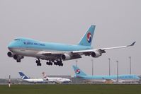 HL7602 @ LOWW - Korean Air Cargo - by Delta Kilo