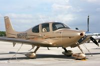 N606SR @ KTMB - Amazing looking SR22