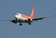 G-EZKF @ EGNT - Boeing 737-73V on approach to Rwy 25 at Newcastle Airport in 2006. - by Malcolm Clarke