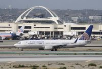 N37298 @ KLAX - Boeing 737-800 - by Mark Pasqualino