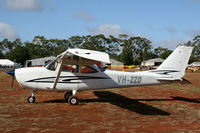 VH-ZZD @ YGTH - YGTH - by Nick Dean