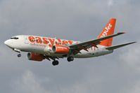 G-EZKA @ EGNT - Boeing 737-73V on approach to Rwy 25 at Newcastle Airport in 2007. - by Malcolm Clarke