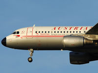 OE-LBP @ VIE - Retro Bus closeup Flying for your smile since 1958 - by P. Radosta - www.austrianwings.info