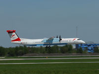 OE-LGB @ VIE - Landing RWY 11