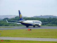EI-DPZ @ EGPH - RYR2753 Waiting to enter runway 06 - by Mike stanners