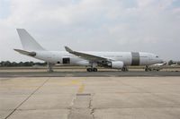 A7-HHM @ LFPB - on transit at Le Bourget - by juju777