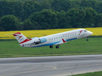 OE-LCR @ VIE - Last takeoff bound for NCE for an Austrian Airlines passenger flight