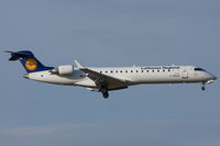 D-ACPE @ LOWW - Lufthansa Regional