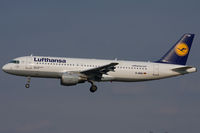 D-AIQU @ LOWW - Lufthansa