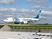 SU-GDD @ EHAM - Crossing the highway A5 - by ghans
