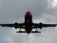 HA-LPQ @ EDLW - Wizz Air; Airbus 320-232