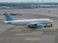 TC-TCD @ EDDL - Turkuaz Airlines; Airbus 320-232