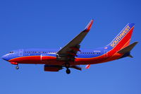 N255WN @ HOU - Short final 30L