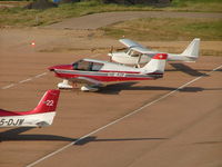 HB-KOF @ LFKF - DR400 2+2