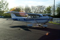 N736AK @ I19 - 1977 Cessna R172K - by Allen M. Schultheiss