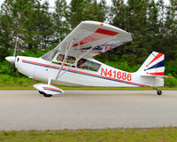 N41686 @ 12J - Taxiing to park - by Scott Shea