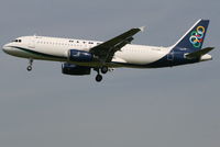 SX-OAM @ EBBR - Arrival of flight OA145 to RWY 25L