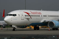 OE-LNS @ LOWG - Austrian B.737-800