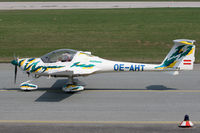 OE-AHT @ LOWS - Taxi to runway - by Lötsch Andreas