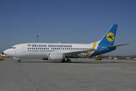 UR-GAL @ LOWW - Ukraine International 737-300 - by Andy Graf-VAP