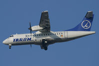 YR-ATB @ LOWW - Traom ATR42