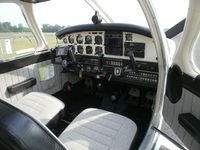 N9552K @ SRB - interior 5/2010 - by Dean Selby