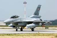 4061 @ EPKS - During the anual commandres meet some local F-16s flew an operational mission. - by Joop de Groot