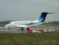 OE-GLS @ EHRD - Swarovski Bizzjet nice swantail