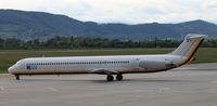 I-DAVA @ LOWG - Itali Airlines Md 82