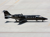 N660CJ @ MMQT - waiting for passengers - by Mauricio Velazquez