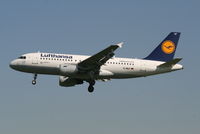 D-AILF @ EBBR - Flight LH4602 is descending to RWY 25L