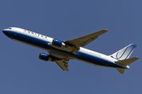 N652UA @ EDDF - departure via RW25R - by Friedrich Becker