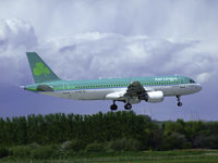 EI-DEI @ EDI - Shamrock 25G landing on runway 06 - by Mike stanners