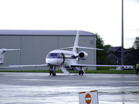 CS-DLH @ EDI - Netjets Falcon 2000EX - by Mike stanners
